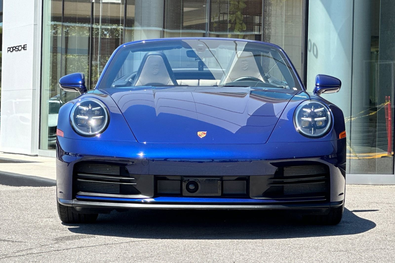 Used 2025 Porsche 911 Carrera RWD image 11