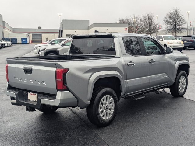 Used 2025 Toyota Tacoma SR5 image 7