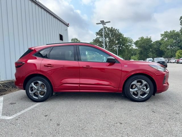 Used 2024 Ford Escape ST-Line w/ Tech Pack #1 FWD image 7