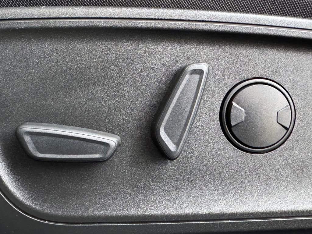 Used 2022 Ford Escape SE w/ Convenience Package image 15