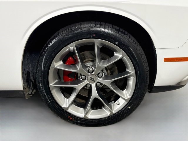 Used 2022 Dodge Challenger SXT w/ Plus Package RWD image 29