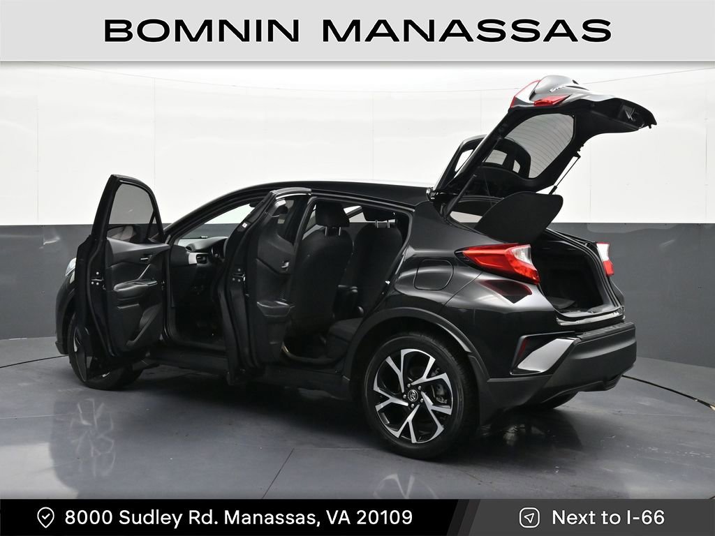 Used 2020 Toyota C-HR LE FWD image 40