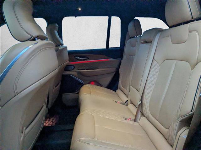 Used 2022 Jeep Grand Cherokee Summit image 20