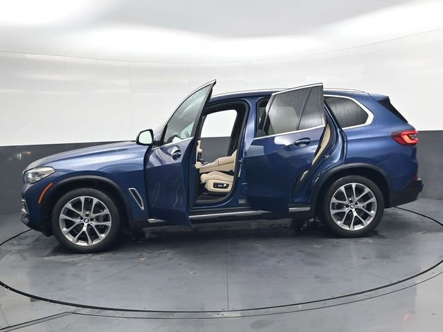 Used 2021 BMW X5 sDrive40i w/ Premium Package image 40