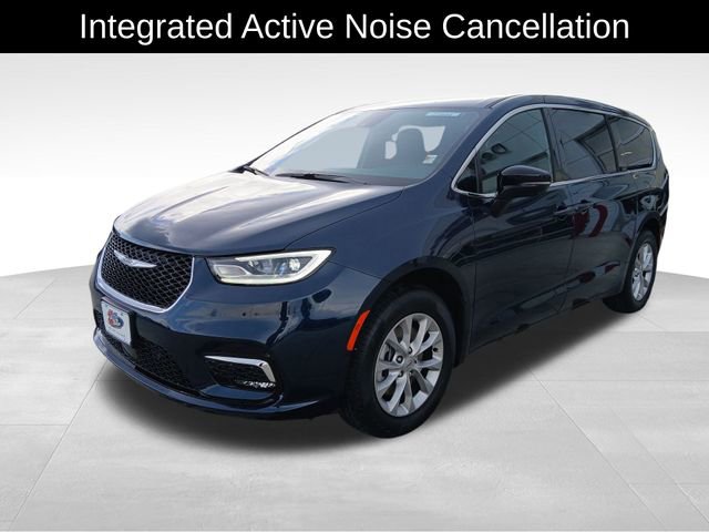 New 2025 Chrysler Pacifica Select image 5