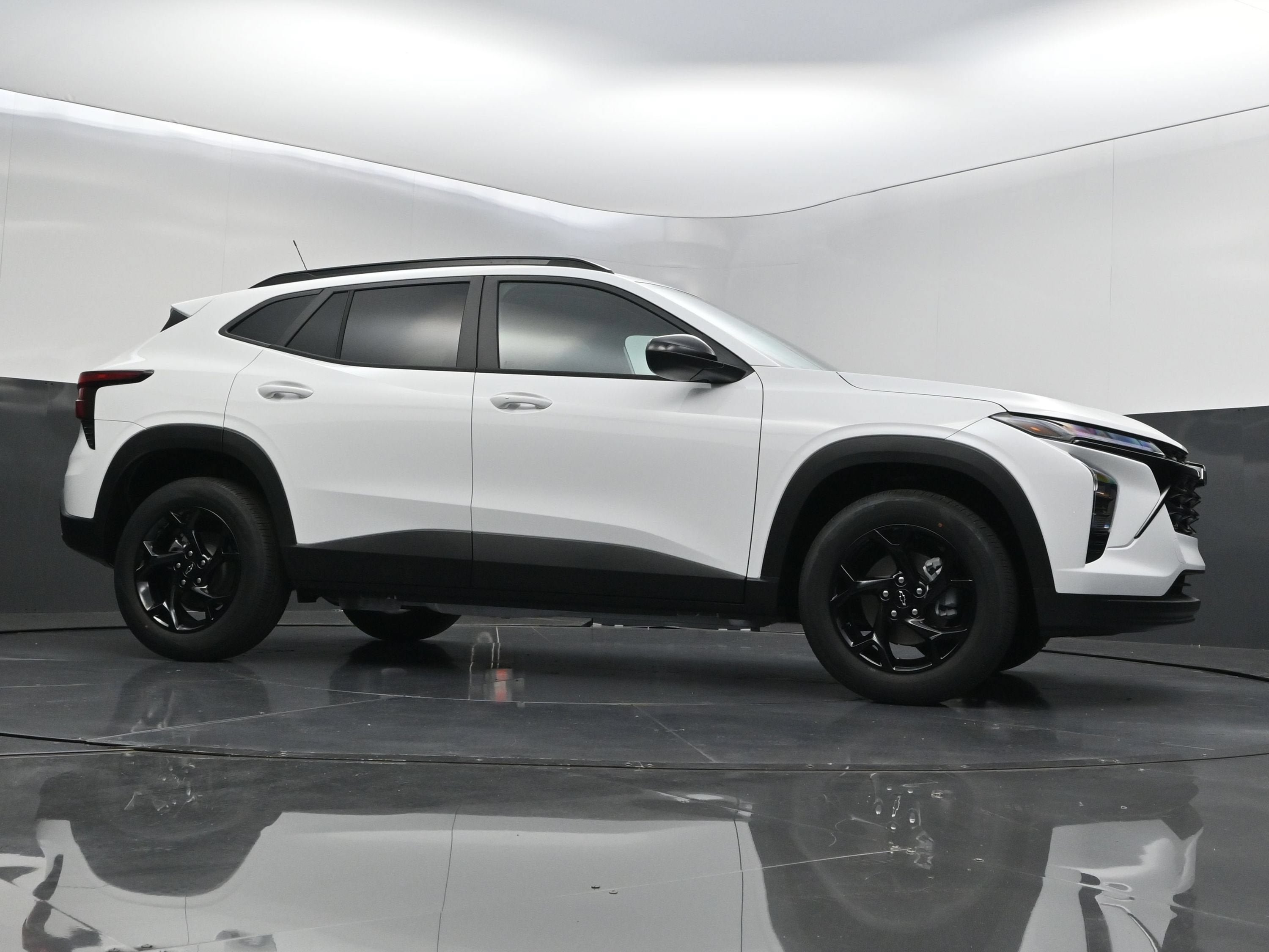 New 2026 Chevrolet Trax LT w/ Driver Confidence Package FWD image 40