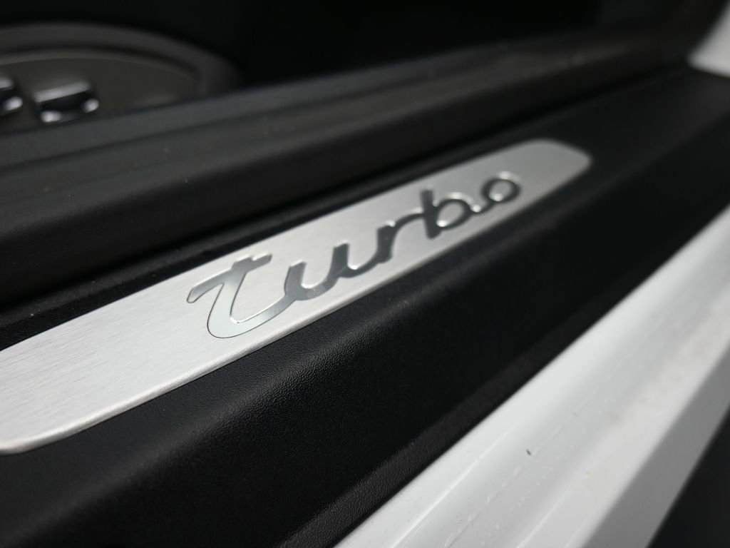 Used 2014 Porsche 911 Turbo image 18
