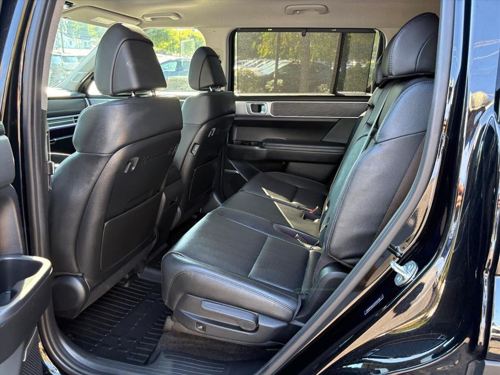 Certified 2025 Hyundai Santa Fe Limited AWD/4WD image 19