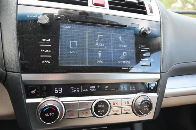 Used 2017 Subaru Outback 2.5i Premium image 10