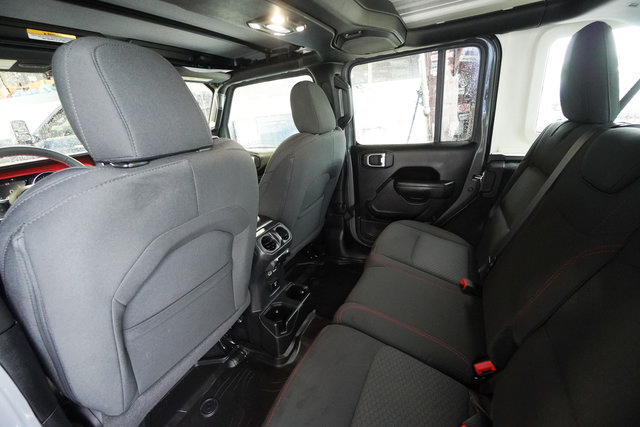 Used 2023 Jeep Wrangler Unlimited Rubicon AWD/4WD image 26