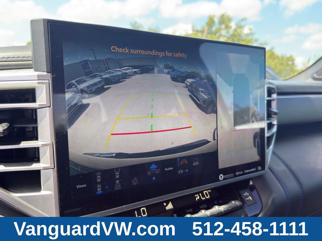 Used 2022 Toyota Tundra Platinum AWD/4WD image 15