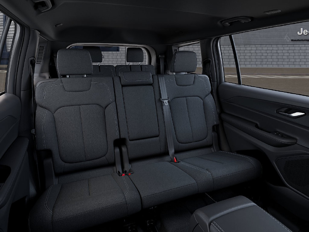 New 2025 Jeep Grand Cherokee L Laredo w/ Luxury Tech Group I AWD/4WD image 15