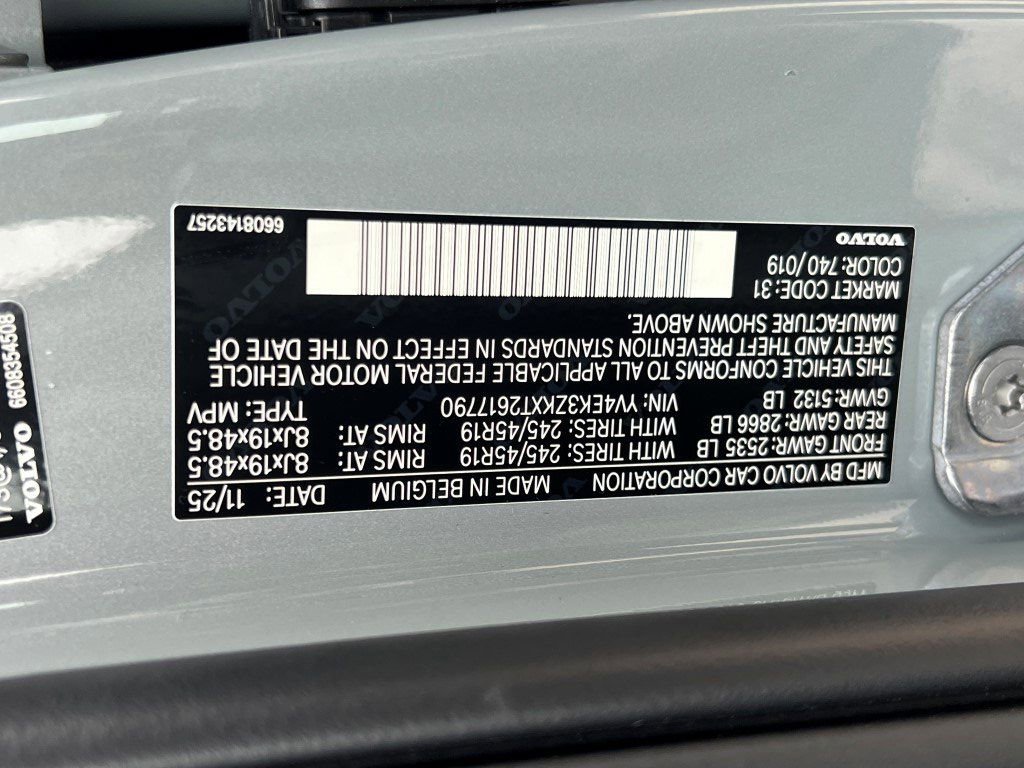 New 2026 Volvo EX30 Plus w/ Protection Package Premier image 28