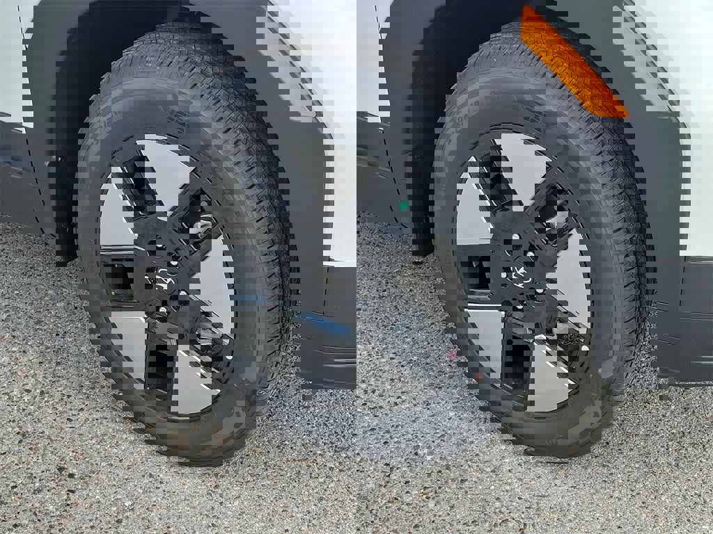 New 2026 Hyundai Santa Fe SE image 5