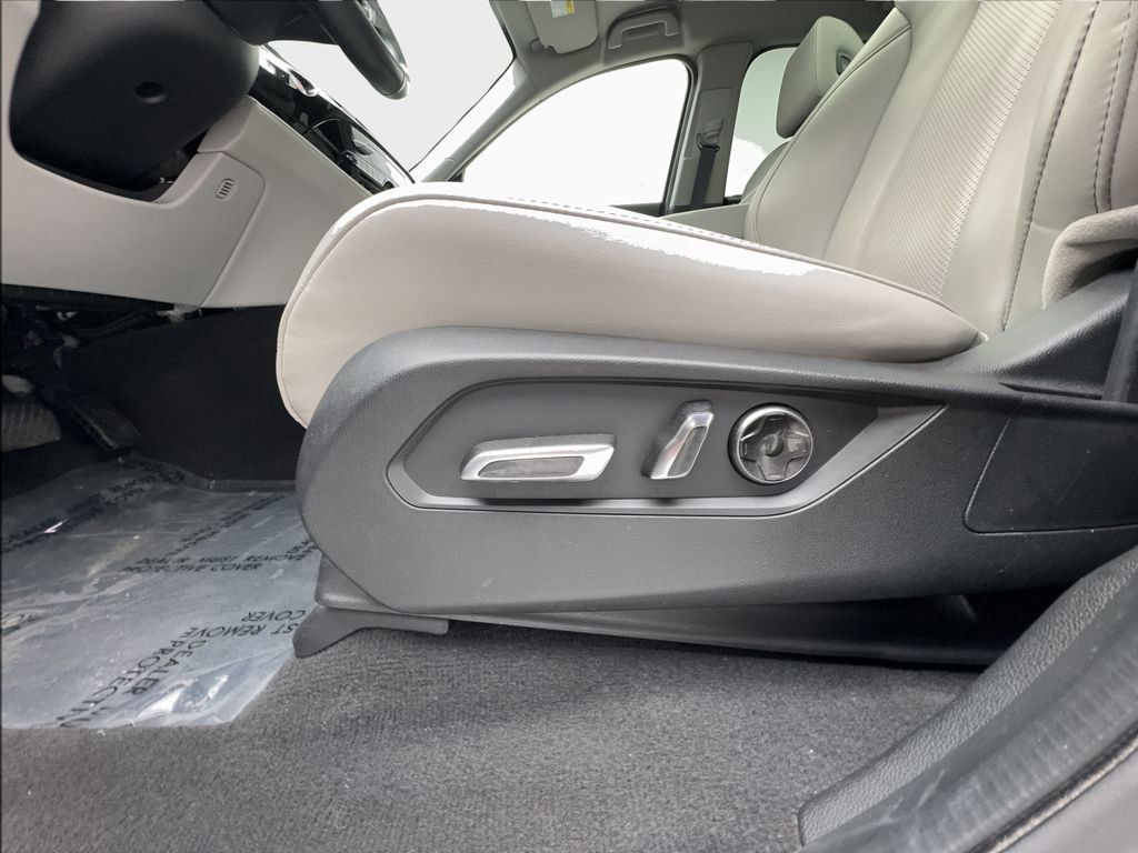 Used 2023 Acura MDX SH-AWD w/ Technology Package image 35