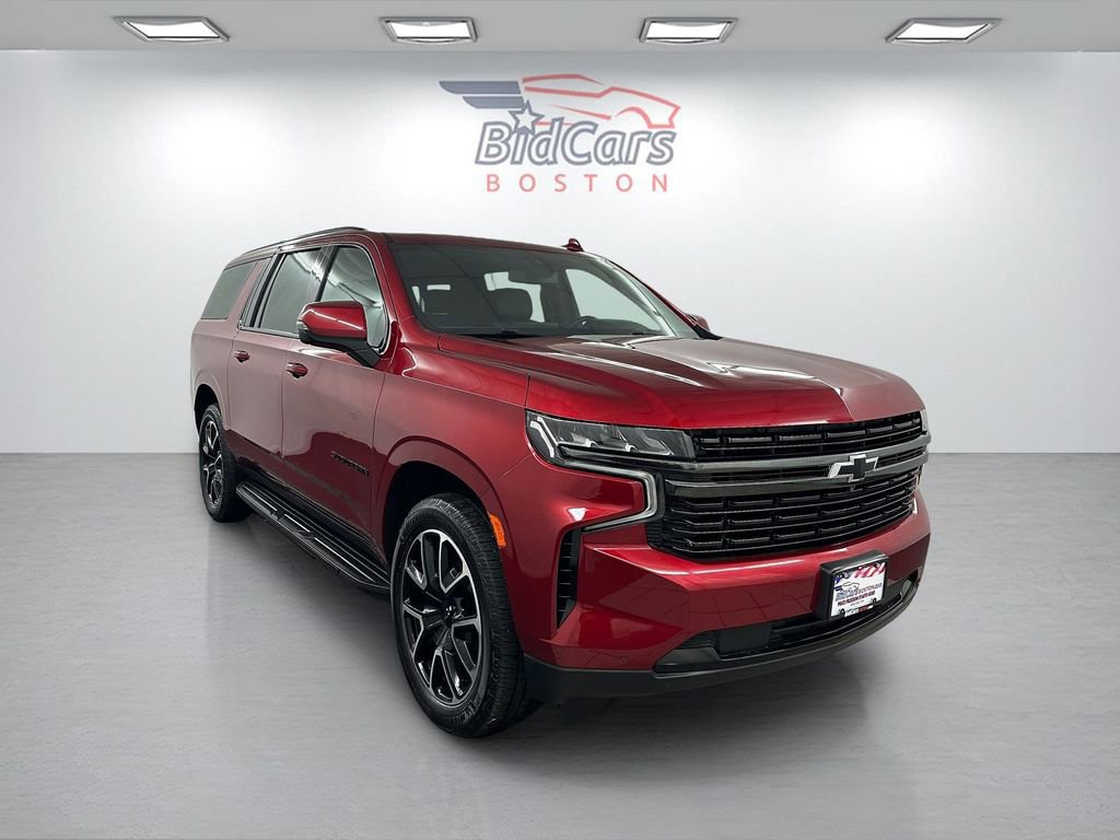 Used 2021 Chevrolet Suburban RST w/ Luxury Package AWD/4WD image 3