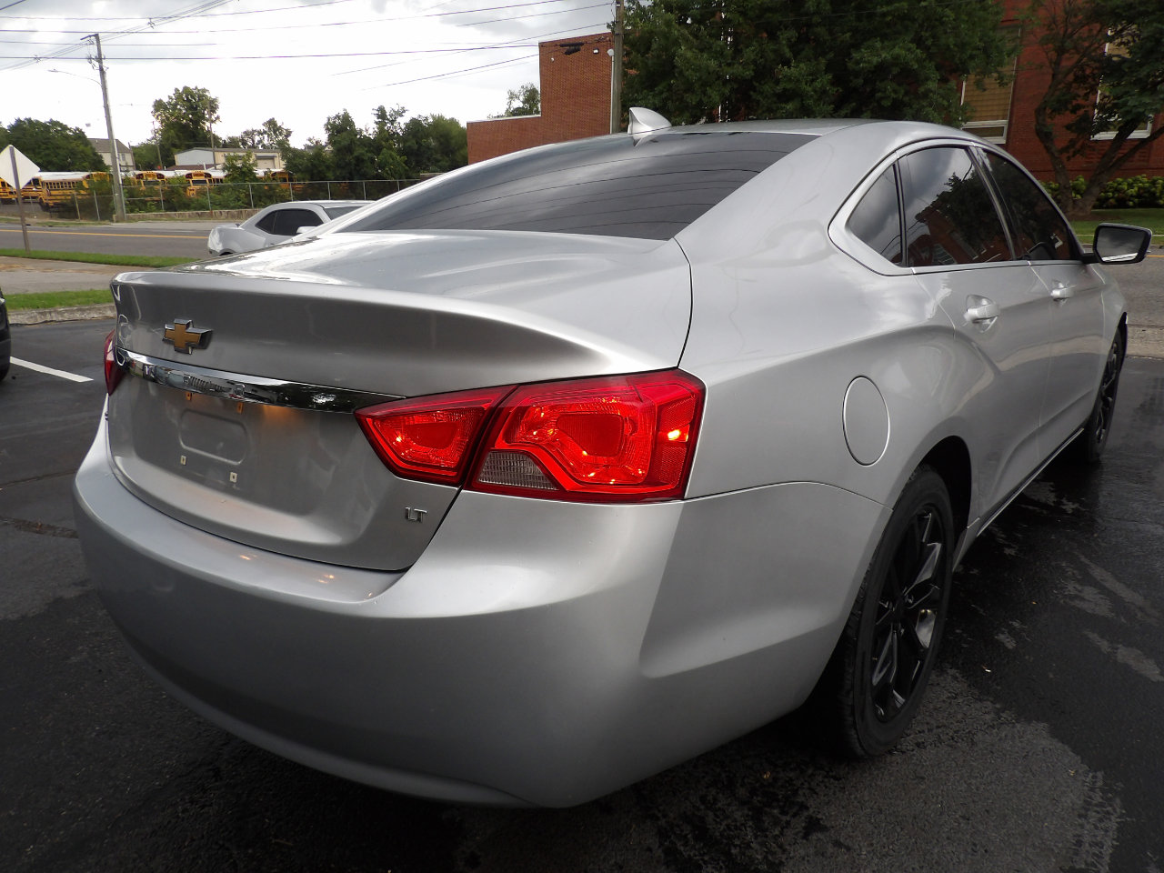 Used 2017 Chevrolet Impala LT image 6