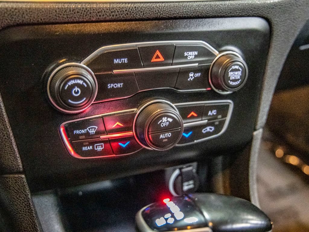 Used 2017 Dodge Charger R/T RWD image 23