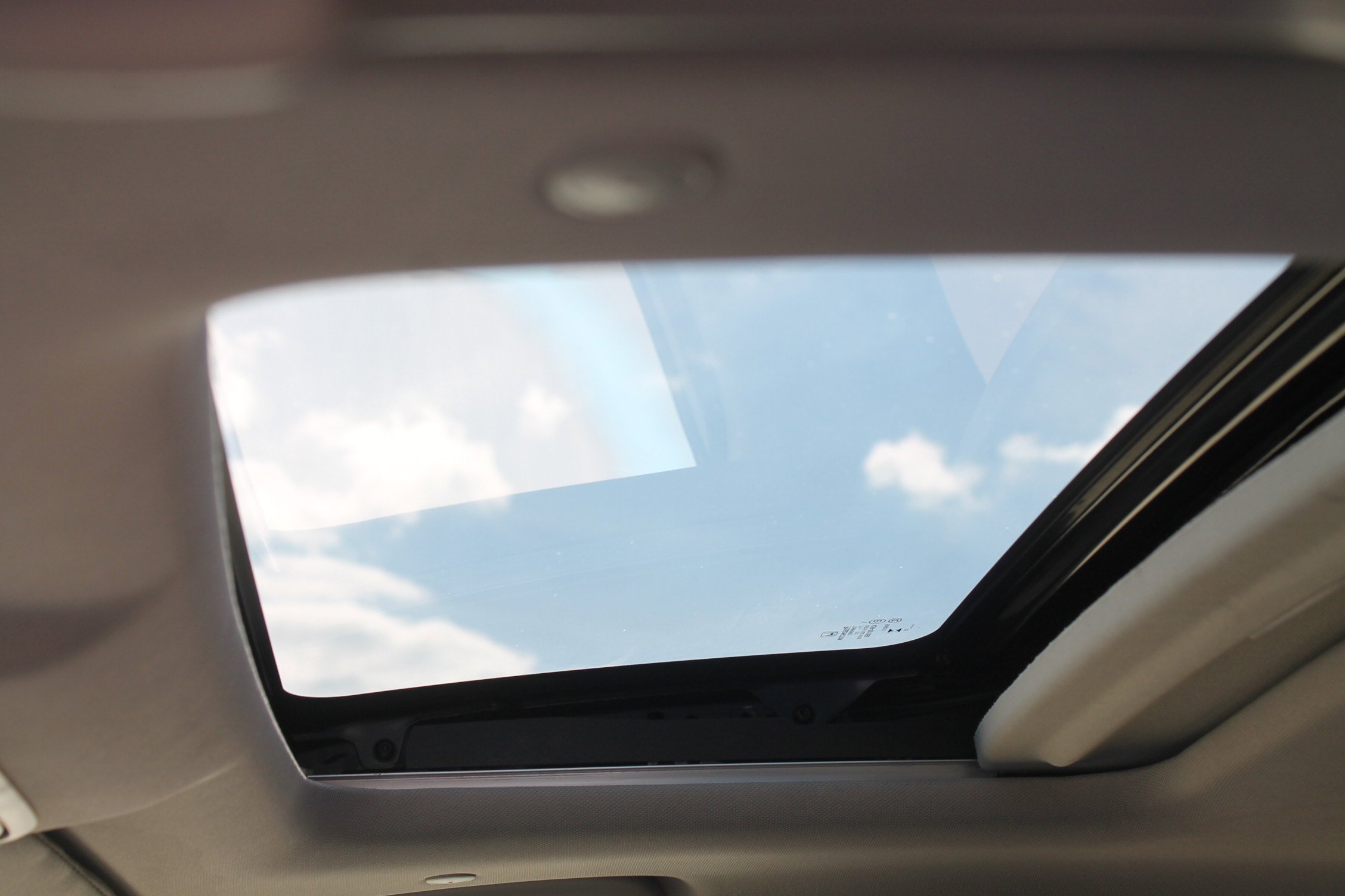 Used 2023 Honda CR-V EX-L image 8