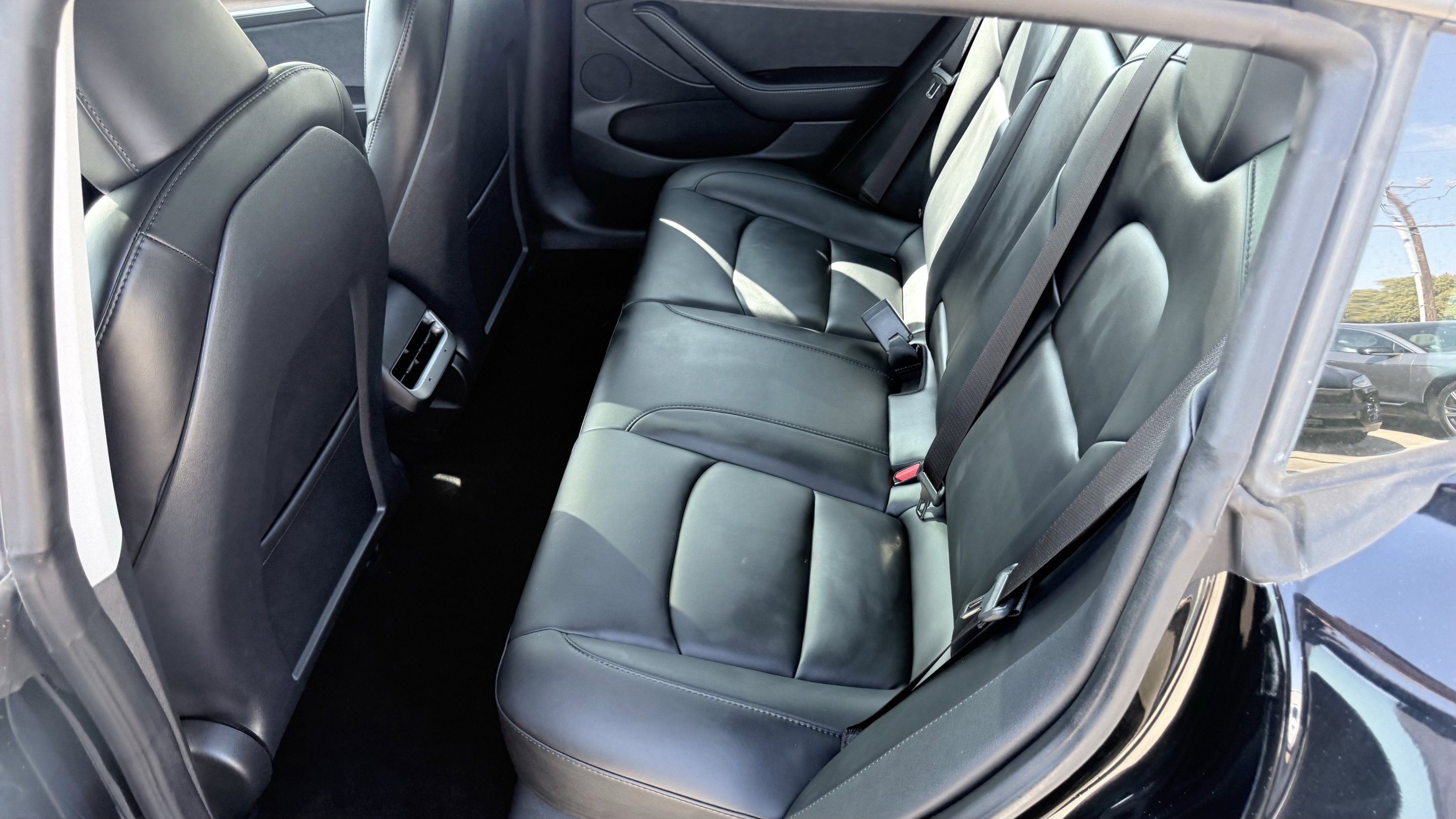 Used 2023 Tesla Model 3 Standard Range image 27