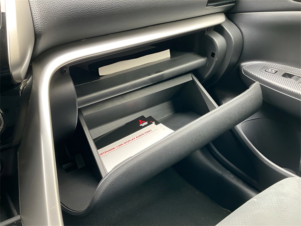 Used 2024 Mitsubishi Eclipse Cross SE image 30