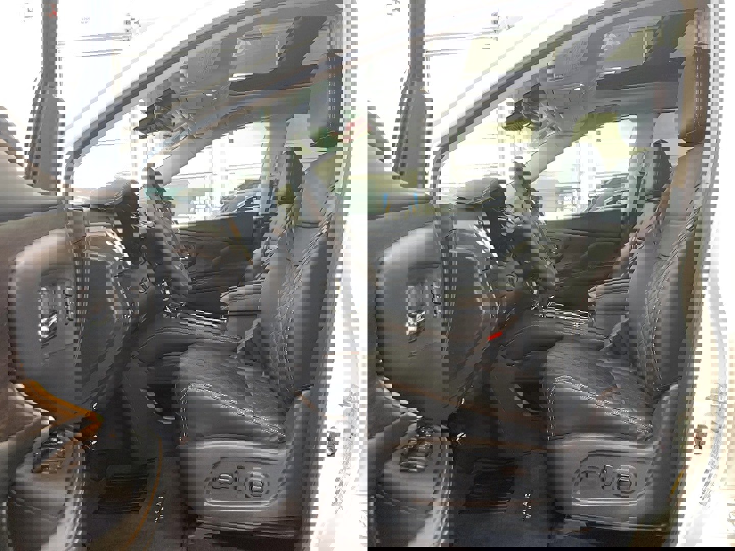 Used 2024 Nissan Murano Platinum w/ Cargo Package image 19