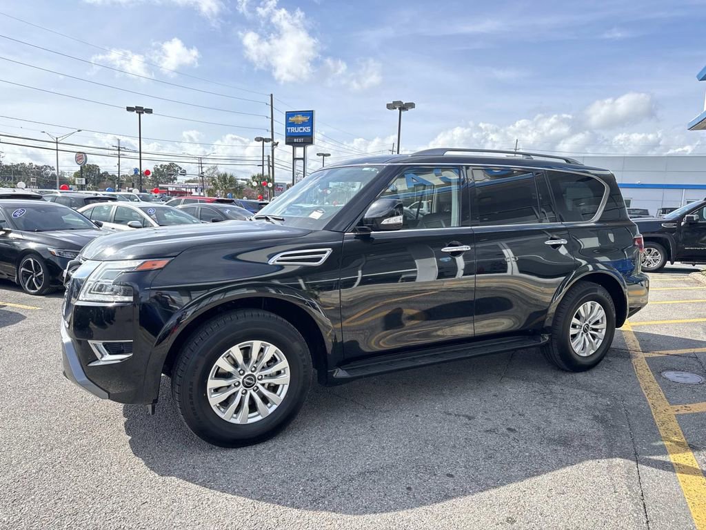 Used 2023 Nissan Armada SV image 4
