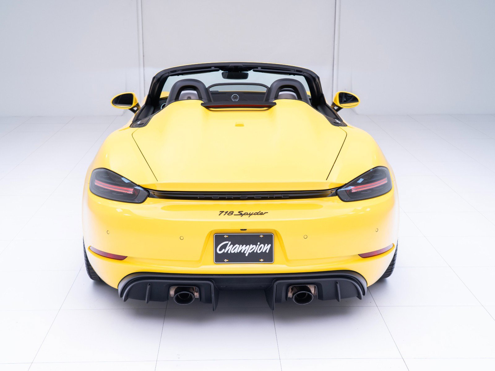 Certified 2023 Porsche 718 Boxster Spyder RWD image 10