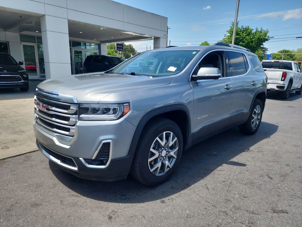 Certified 2023 GMC Acadia SLT w/ LPO, Floor Liner Package FWD image 4