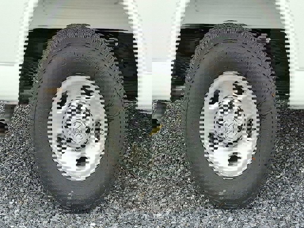 New 2025 Chevrolet Express 3500 w/ Driver Convenience Package image 5