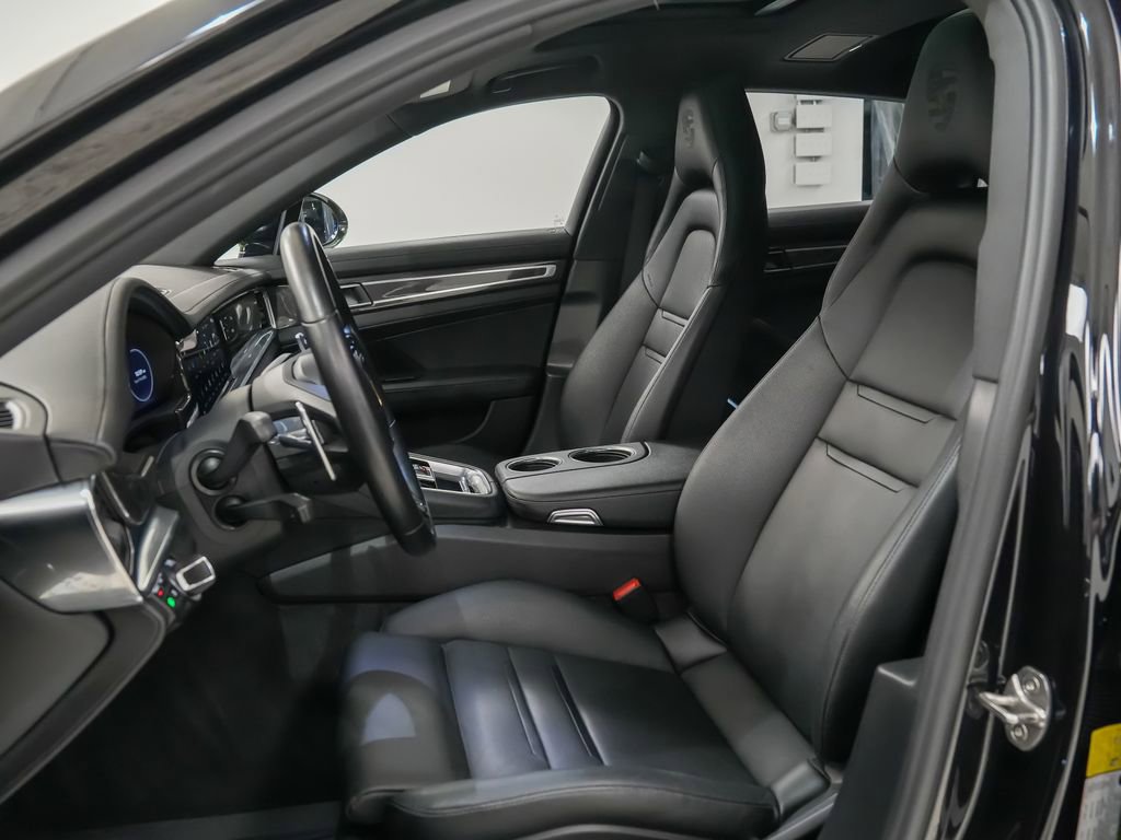 Certified 2022 Porsche Panamera 4 Executive AWD/4WD image 5