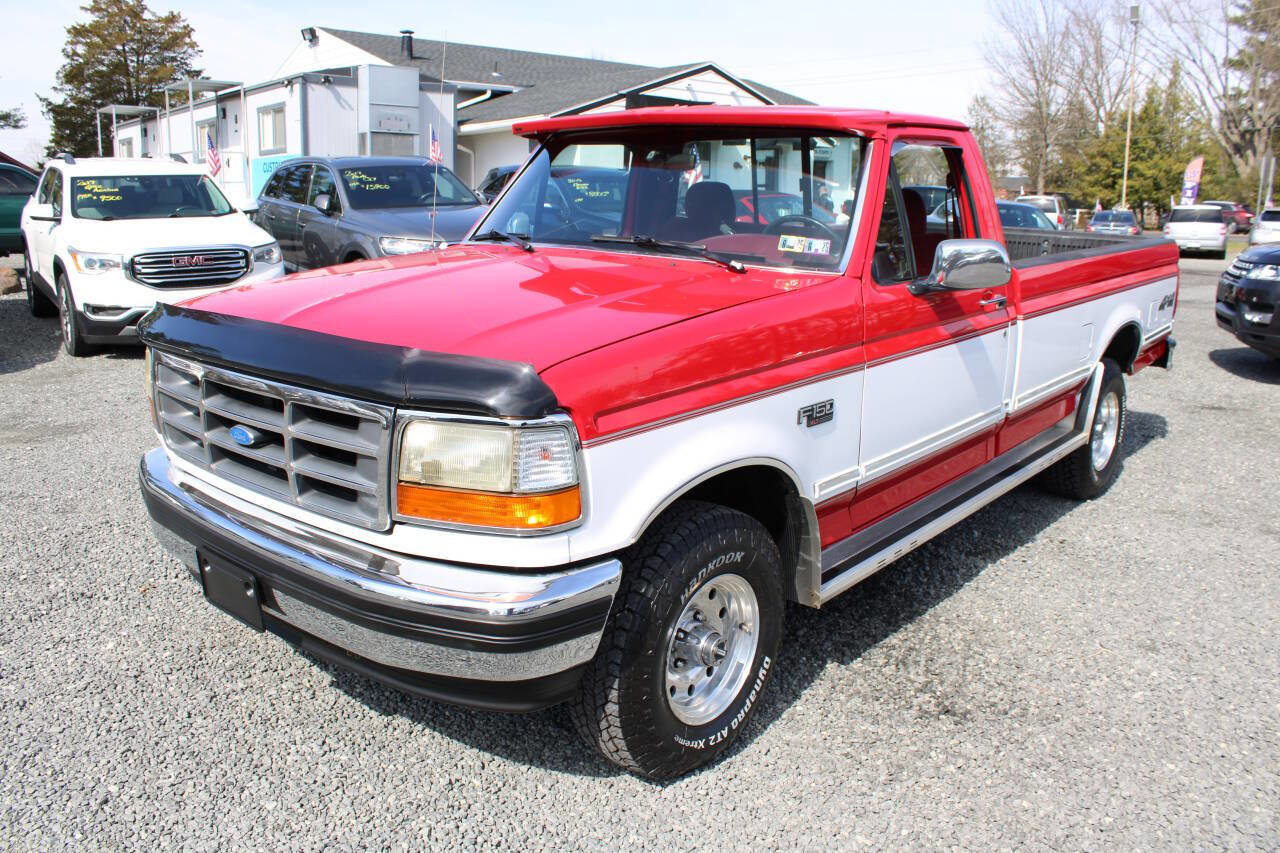 Used 1995 Ford F150 XLT image 2