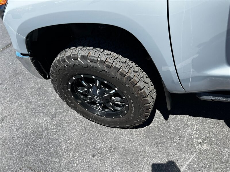 Used 2019 Toyota Tundra SR5 AWD/4WD image 15
