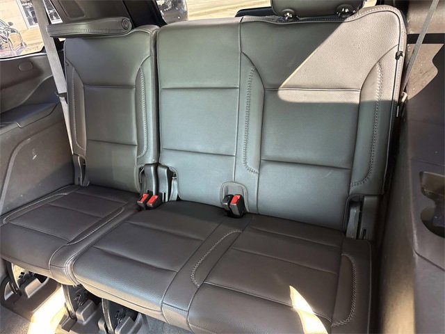 Used 2021 GMC Yukon Denali w/ Denali Premium Package image 16