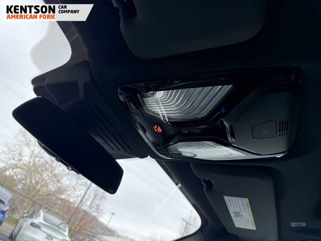 Used 2025 BMW X5 xDrive50e image 25