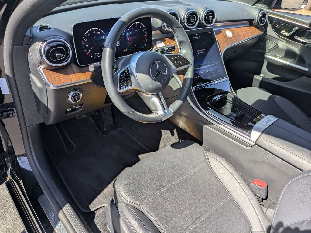 Used 2025 Mercedes-Benz C 300 Sedan image 17