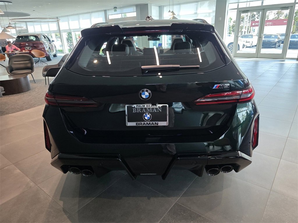 New 2026 BMW M5 Touring w/ Executive Package image 4