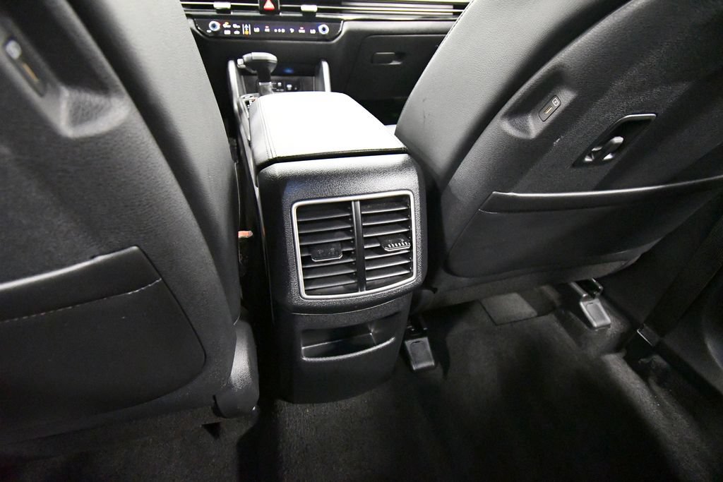 Certified 2026 Kia Sportage X-Line w/ X-Line Premium Package AWD/4WD image 16