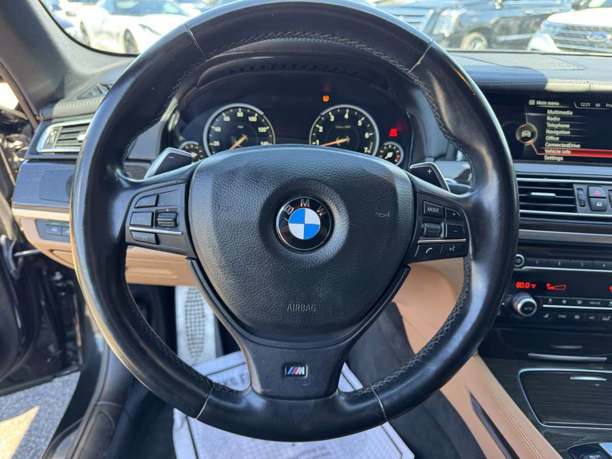 Used 2015 BMW 740Li image 12