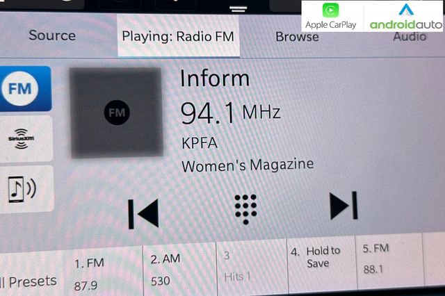 Used 2022 Chrysler Voyager LX image 24