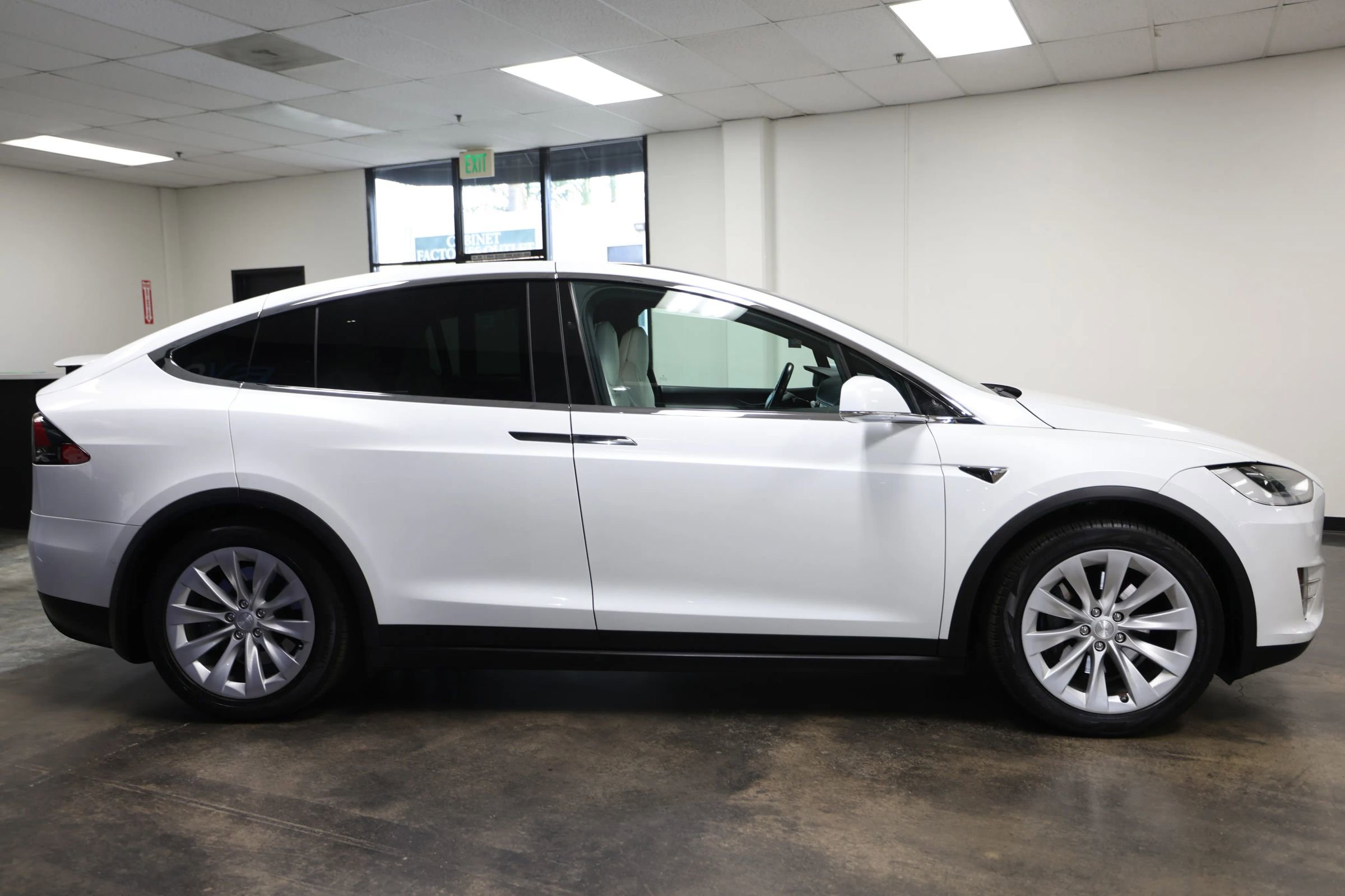 Used 2019 Tesla Model X Long Range AWD/4WD image 8