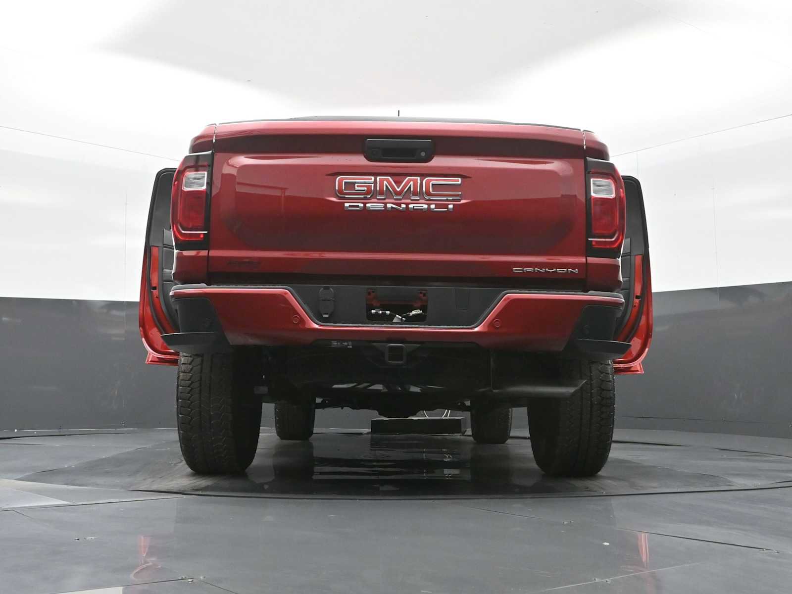 New 2026 GMC Canyon Denali image 30