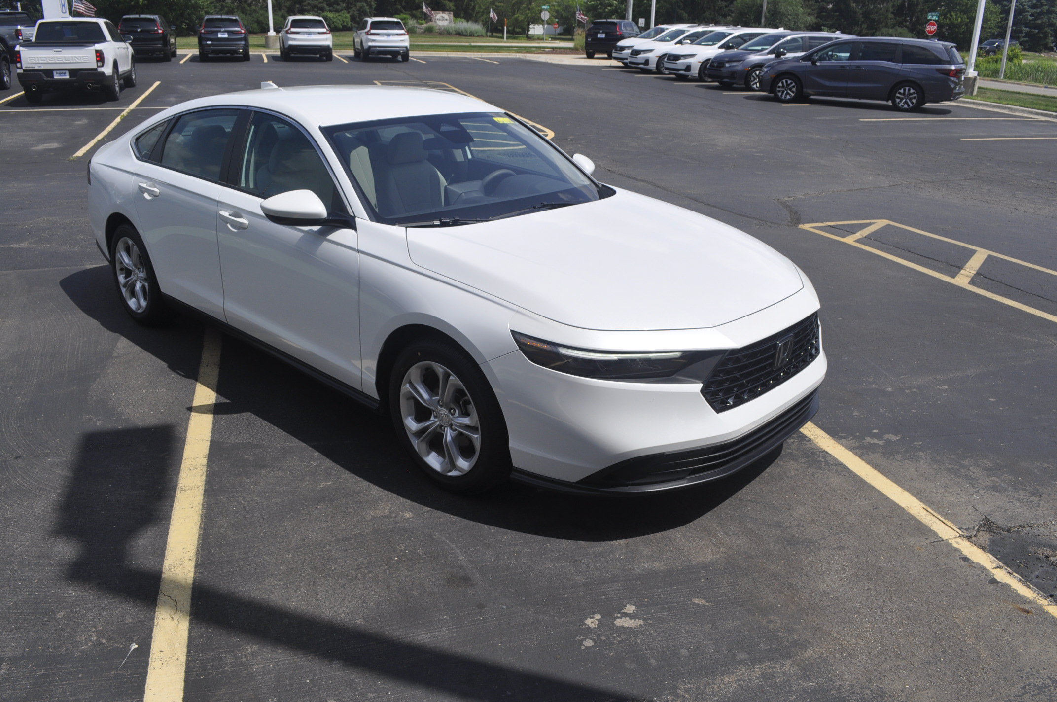 Certified 2023 Honda Accord LX image 3