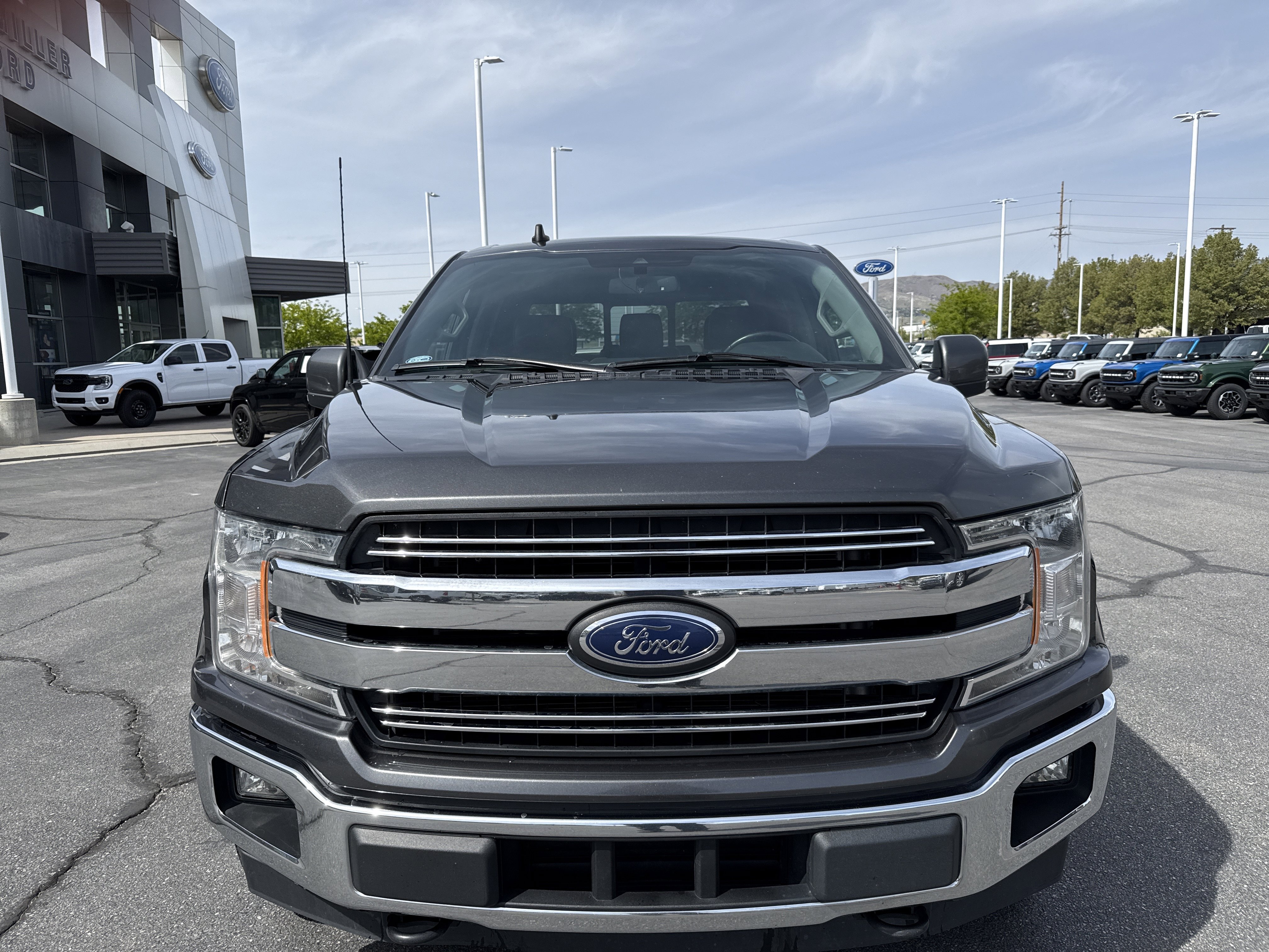 Used 2020 Ford F150 Lariat w/ Equipment Group 501A Mid image 8