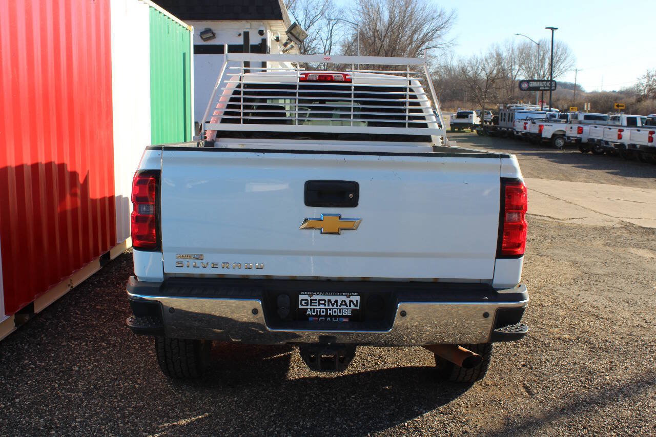 Used 2015 Chevrolet Silverado 2500 W/T AWD/4WD image 7