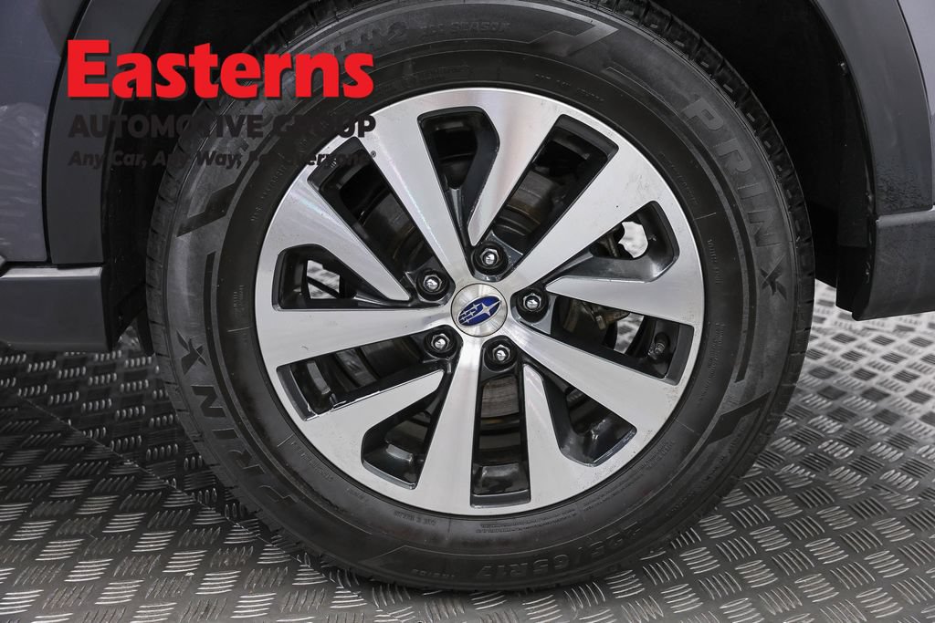 Used 2023 Subaru Outback Premium AWD/4WD image 31