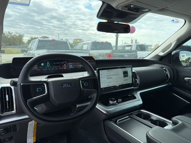 New 2025 Ford Expedition Platinum w/ Driver's Package image 15