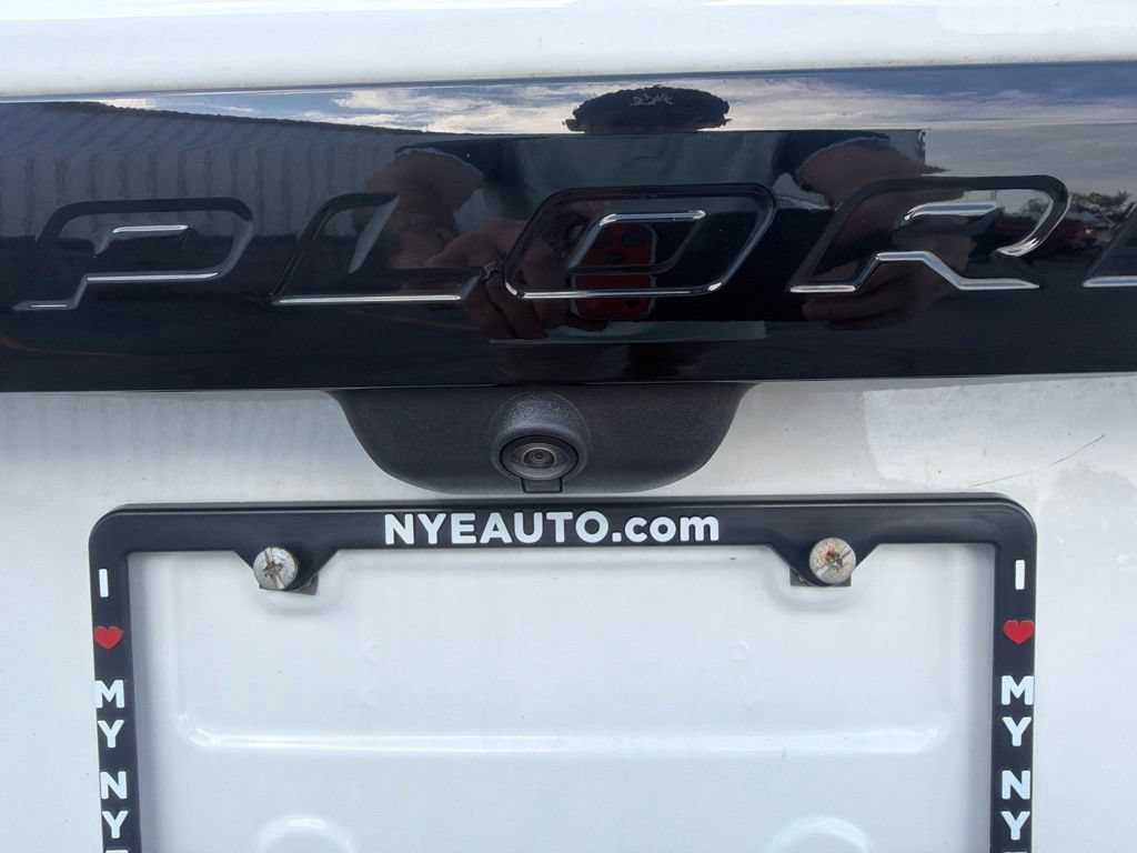 Used 2023 Ford Explorer ST-Line AWD/4WD image 12