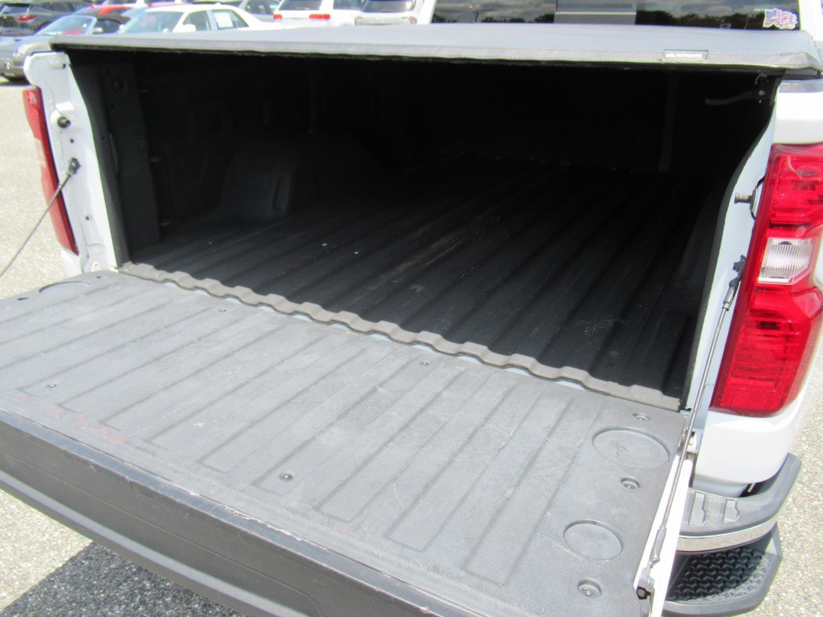 Used 2021 Chevrolet Silverado 1500 LT AWD/4WD image 10