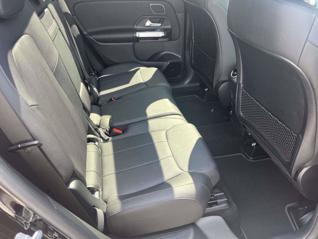 Certified 2024 Mercedes-Benz GLB 250 4MATIC image 21
